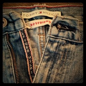 Tommy Hilfiger redline boyfriend jeans.